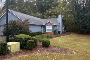 255 Monmouth Dr, Fayetteville, GA 30214 - Photo 1