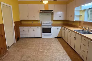 998 Highland Cir SE, Conyers, GA 30012 - Photo 13