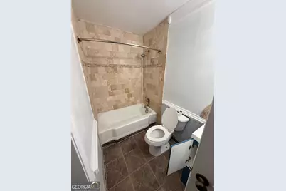 2452 Lakeshore Drive NE, Conyers, GA 30012 - Photo 7