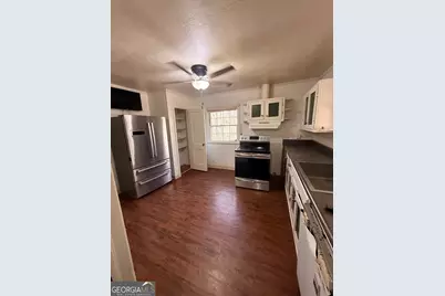 2452 Lakeshore Drive NE, Conyers, GA 30012 - Photo 5