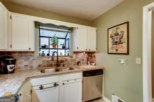 2515 Skyland Trail NE, Brookhaven, GA 30319 - Photo 17