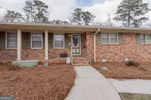 210 Granada Terrace, Warner Robins, GA 31088 - Photo 3
