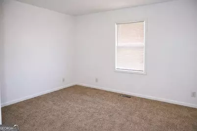 1949 Karen Circle #B, Milledgeville, GA 31061 - Photo 5