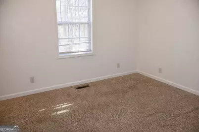 1949 Karen Circle #B, Milledgeville, GA 31061 - Photo 7