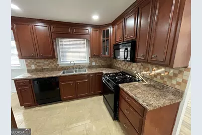 2311 Saint George Lane, Albany, GA 31707 - Photo 9