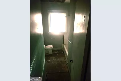 604 Hicks Street, Waycross, GA 31501 - Photo 7