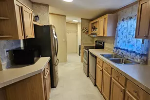 437 Burkhalter Cir, Claxton, GA 30417 - Photo 7