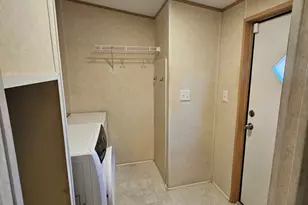 437 Burkhalter Cir, Claxton, GA 30417 - Photo 13