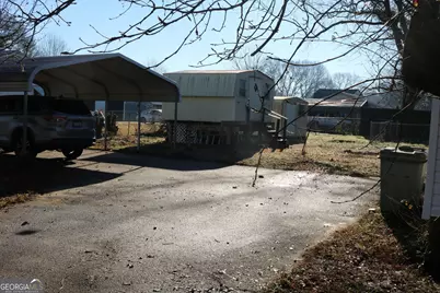 640 Gholston Street, Comer, GA 30629 - Photo 3