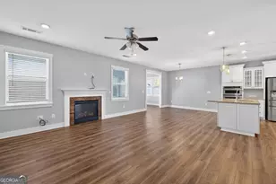6928 Manchester Dr, Flowery Branch, GA 30542 - Photo 7