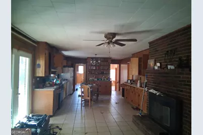 733 Chateau Dr, Silver Creek, GA 30173 - Photo 5