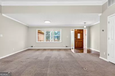 8215 Greens Court, Jonesboro, GA 30236 - Photo 9