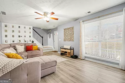 653 Matt Court, Lawrenceville, GA 30045 - Photo 5
