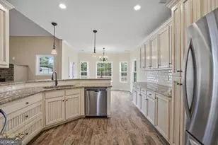 251 Hampton Oaks Way, Byron, GA 31008 - Photo 13