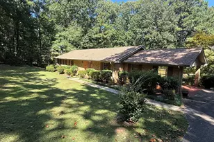 90 Hickory Ln, Lagrange, GA 30240 - Photo 1