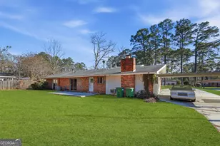 86 Camellia Ave, Savannah, GA 31408 - Photo 5