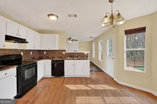 5745 Walter Trail, Stone Mountain, GA 30087 - Photo 11