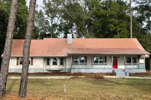 1435 E Lake Dr, Screven, GA 31560 - Photo 1