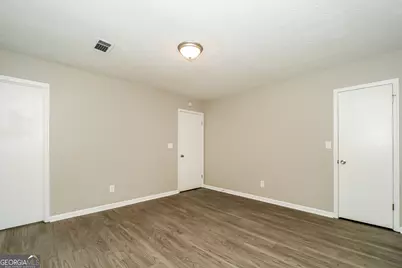 6373 Valley Dale Drive, Riverdale, GA 30274 - Photo 9