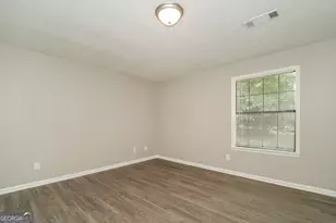 6373 Valley Dale Dr, Riverdale, GA 30274 - Photo 7