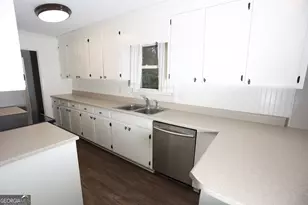 192 Summit St, Cornelia, GA 30531 - Photo 13