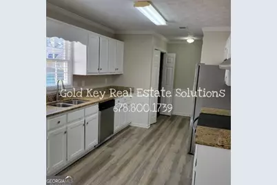 915 Burning Bush Drive, Loganville, GA 30052 - Photo 5