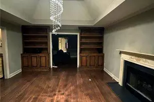 300 Shelli Ln, Roswell, GA 30075 - Photo 7