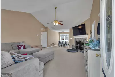 918 Scarletts Walk, Locust Grove, GA 30248 - Photo 5