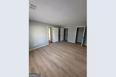 5516 Mountain Springs Circle, Stone Mountain, GA 30088 - Photo 17