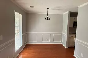 5516 Mountain Springs Cir, Stone Mountain, GA 30088 - Photo 5