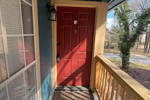 5516 Mountain Springs Cir, Stone Mountain, GA 30088 - Photo 3