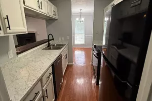 5516 Mountain Springs Cir, Stone Mountain, GA 30088 - Photo 9