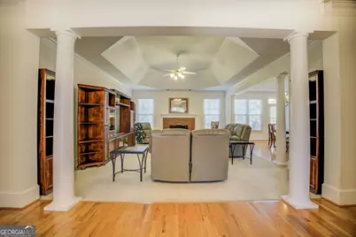 2910 Chesterfield Way SE, Conyers, GA 30013 - Photo 9