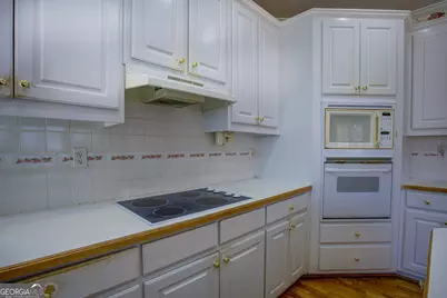 2910 Chesterfield Way SE, Conyers, GA 30013 - Photo 19