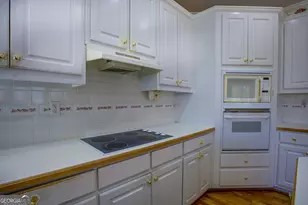 2910 Chesterfield Way SE, Conyers, GA 30013 - Photo 19