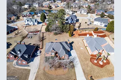 2910 Chesterfield Way SE, Conyers, GA 30013 - Photo 3