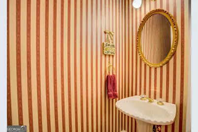 2910 Chesterfield Way SE, Conyers, GA 30013 - Photo 31