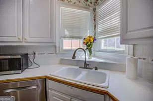 2910 Chesterfield Way SE, Conyers, GA 30013 - Photo 17