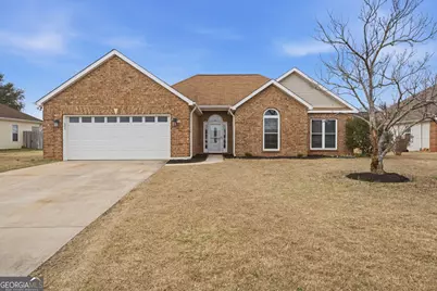 305 Carver Court, Warner Robins, GA 31088 - Photo 1