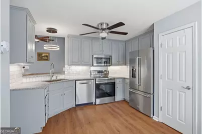 305 Carver Court, Warner Robins, GA 31088 - Photo 17