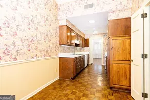 27 Mooregate Square, Atlanta, GA 30327 - Photo 7