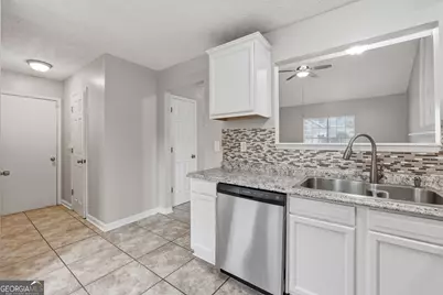 5335 Forest Downs Lane, South Fulton, GA 30349 - Photo 9