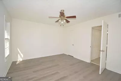 2381 Cove Road, Lithonia, GA 30058 - Photo 11