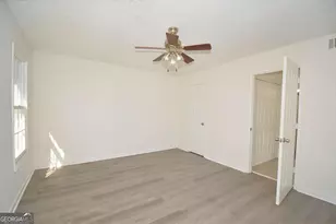 2381 Cove Rd, Lithonia, GA 30058 - Photo 11