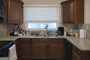 2154 Mark Trail, Decatur, GA 30032 - Photo 3