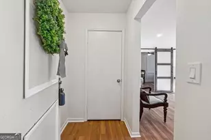 6851 Roswell Rd, Sandy Springs, GA 30328 - Photo 5