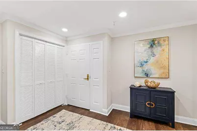 1800 Clairmont Lake, Decatur, GA 30033 - Photo 9