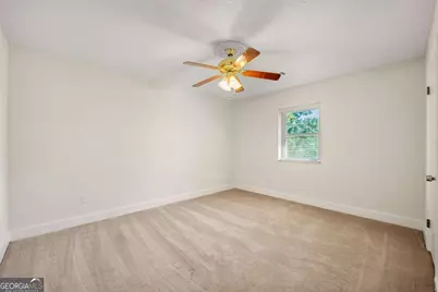 140 Forest Lake Drive, Fayetteville, GA 30215 - Photo 15