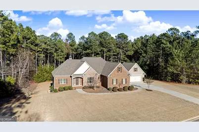 89 Fox Hall Crossing E, Senoia, GA 30276 - Photo 3