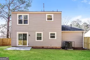 1188 Mill Lake Cir, Stone Mountain, GA 30088 - Photo 13